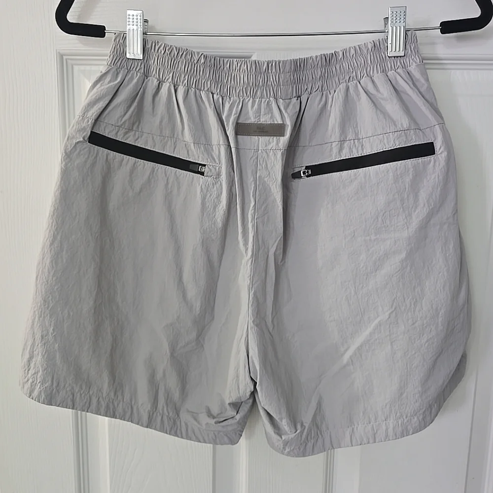 Richie Le Collection‎ Nylon Elastic Waist Shorts Light Steel Color Size Medium